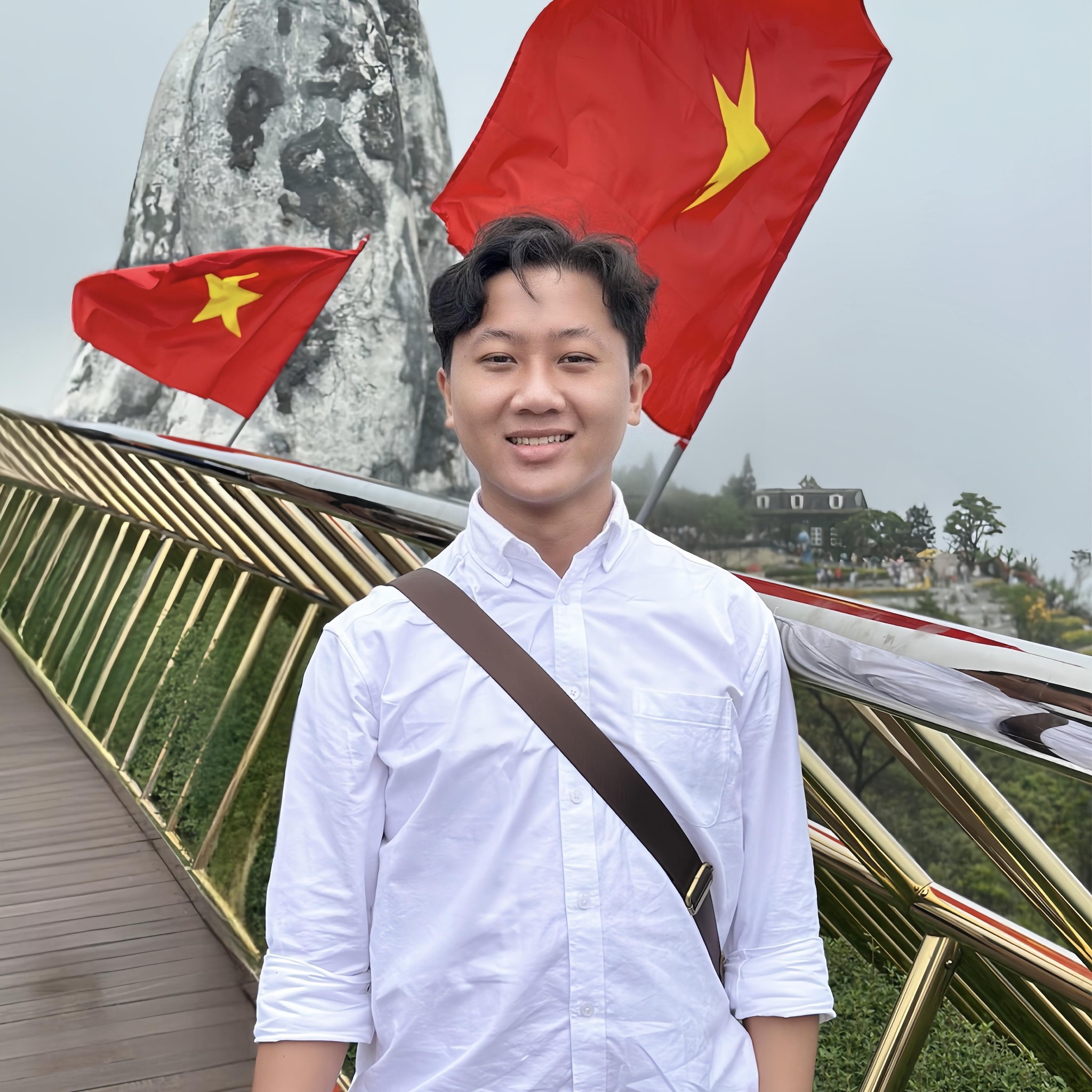 HOÀNG PHÚC